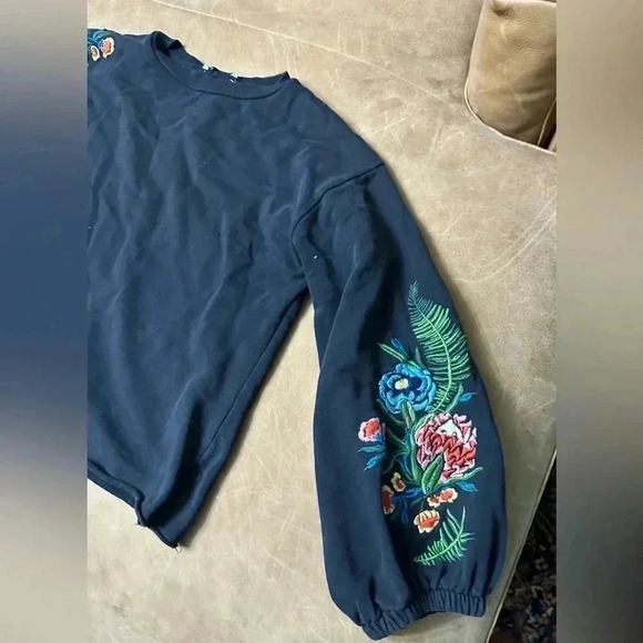 ZARA TRAFALUC Embroidered Sweatshirt Balloon Sleeve Women’s Size Small - Picture 3 of 9